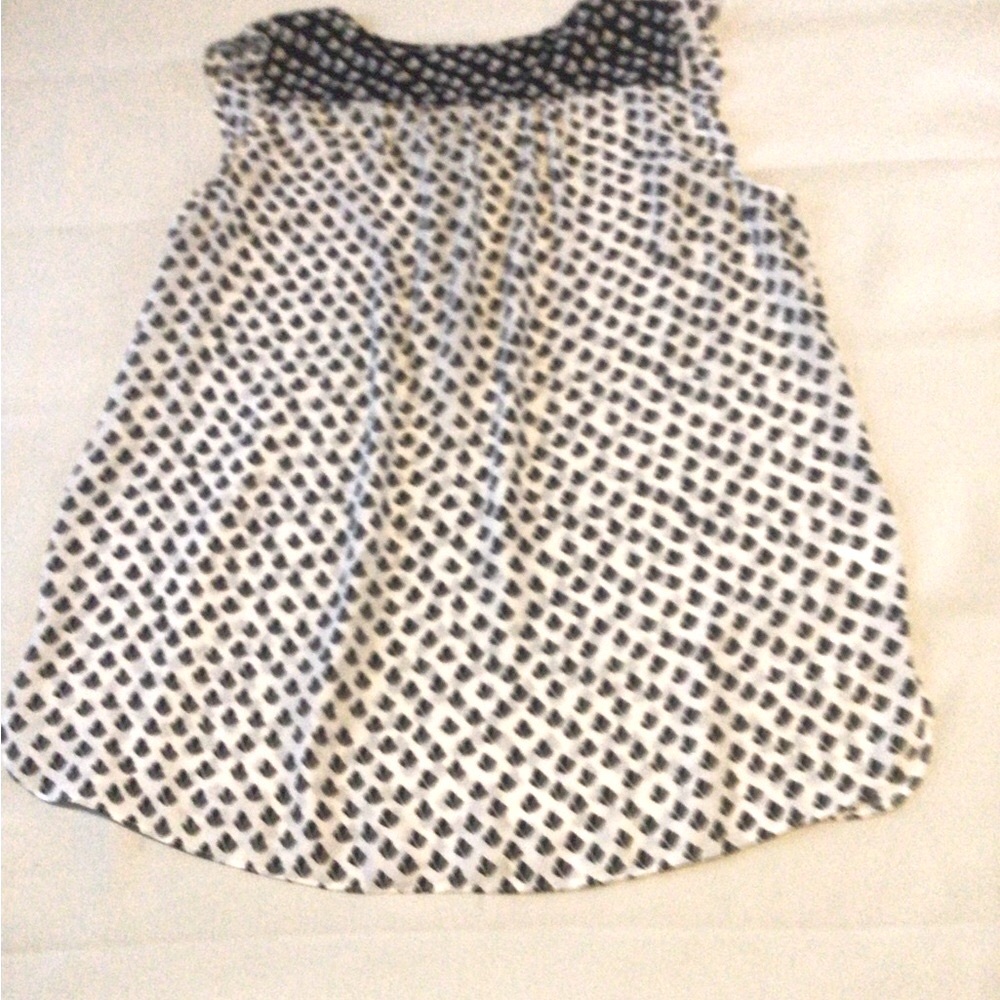 ‼️MOVING‼️ LOFT Flutter Sleeve Blouse Top. Sz. Medium. Black & White EUC - Picture 7 of 7